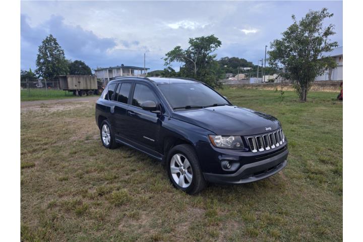 Jeep Compass 2015 2.4L 91k millas $5,300