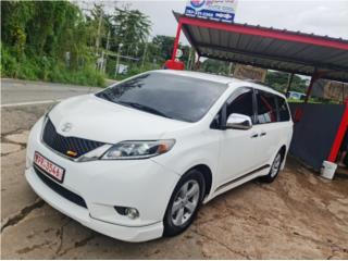 Sienna LE *, Toyota Puerto Rico