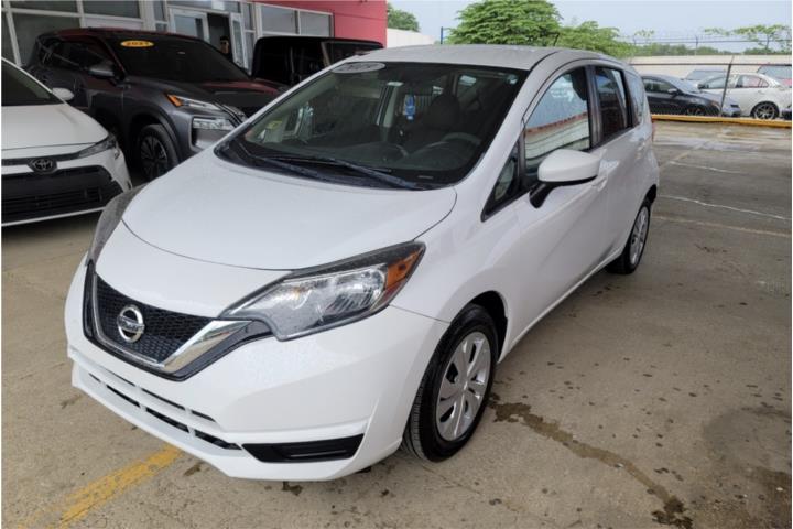 ?? Nissan Versa Note 2018  Económica y Lista