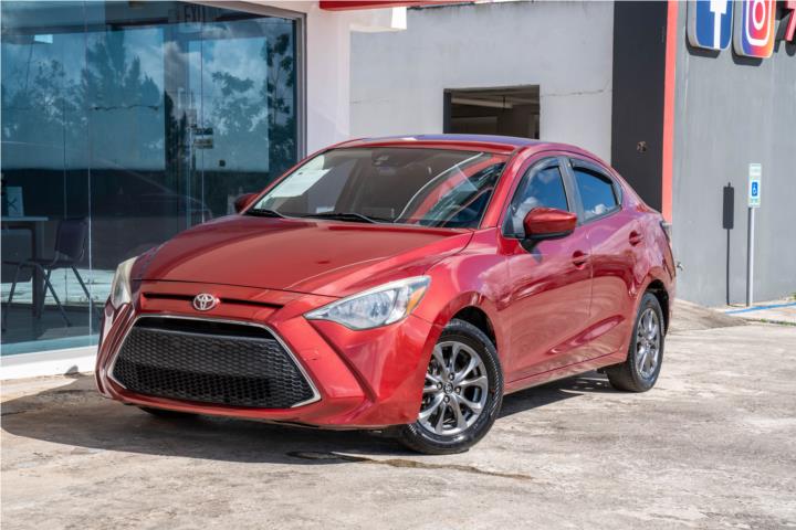 2019 Toyota Yaris automatico