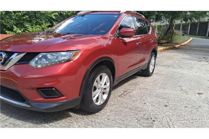 NISSAN ROGUE SV 2016 SOLO 88K MILLAS 8,900