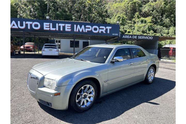 Chrysler 300 V8 2005