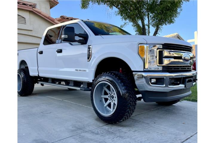 2017 Ford F250 Super Duty Diesel