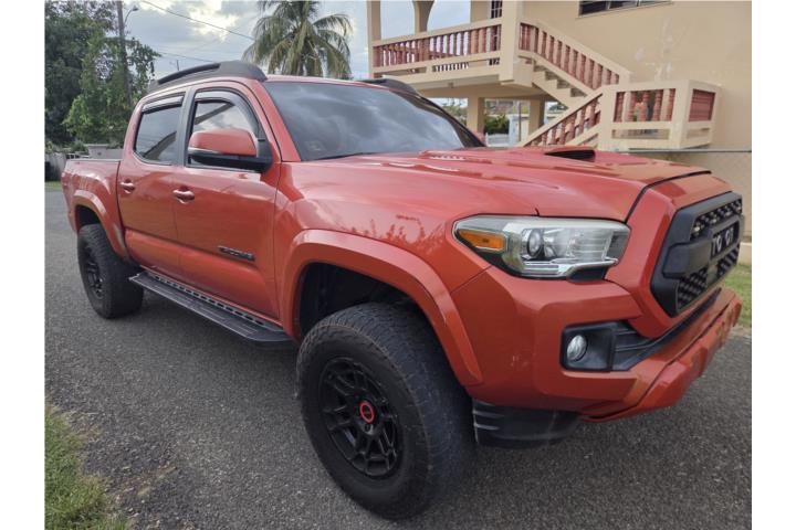 TOYOTA TACOMA 2018 TRD SPORT 4X2 TENGO FOTOS