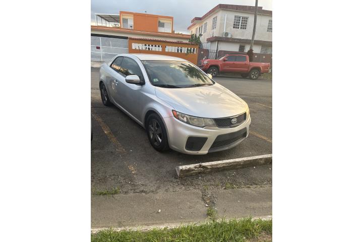 Kia forte koup