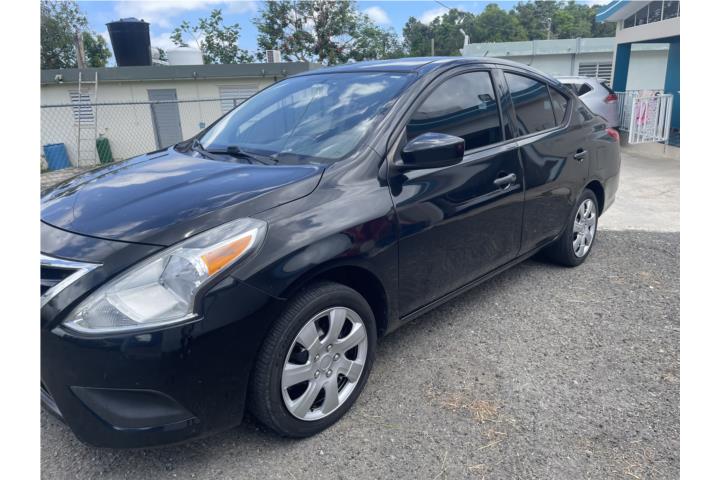 Nissan versa Estándar 2019
