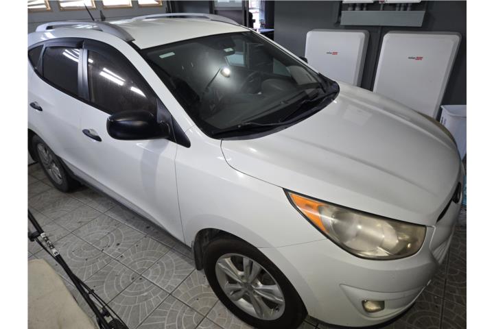Hyundai Tucson 2011 $7500