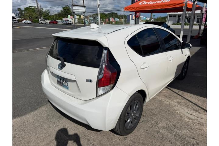 Toyota Prius C