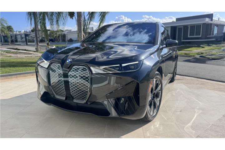 BMW IX 50 2025