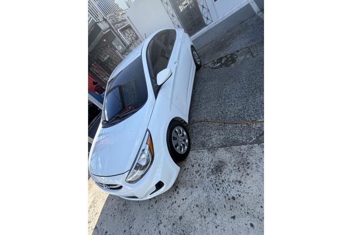 Hyundai Accent 2017 aut, 61 mil millas