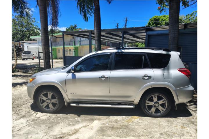 Se vende Rav4 S 2008
