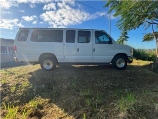 Ford Econoline E-350 2011, Ford Puerto Rico