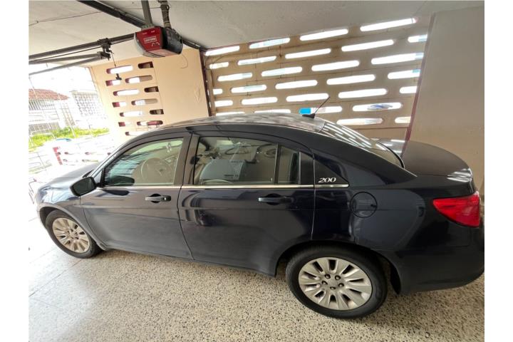 Chrysler 200XL, Año 2013, Millas 149K Al día