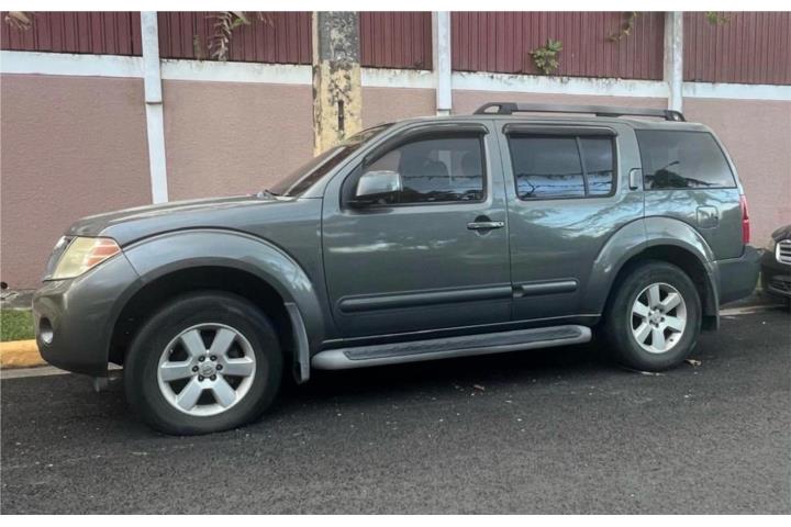 Nissan Pathfinder 2006 & 2008