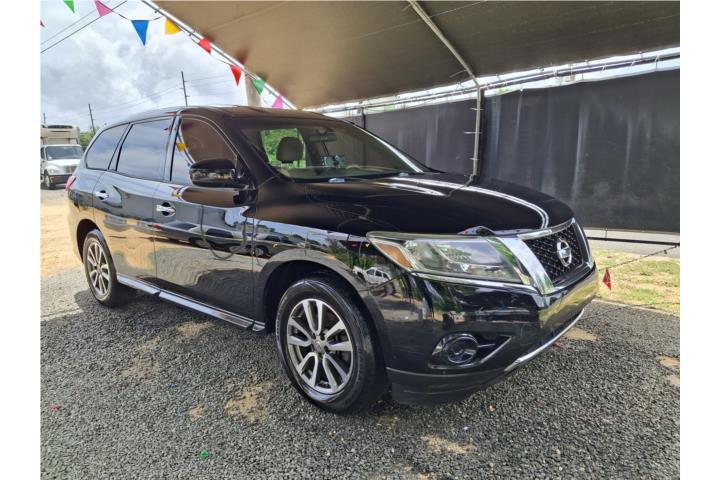 2013 Nissan pathfinder 3 filas como nueva