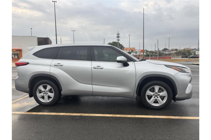 Toyota Highlander Hybrido 2022 Poco millaje