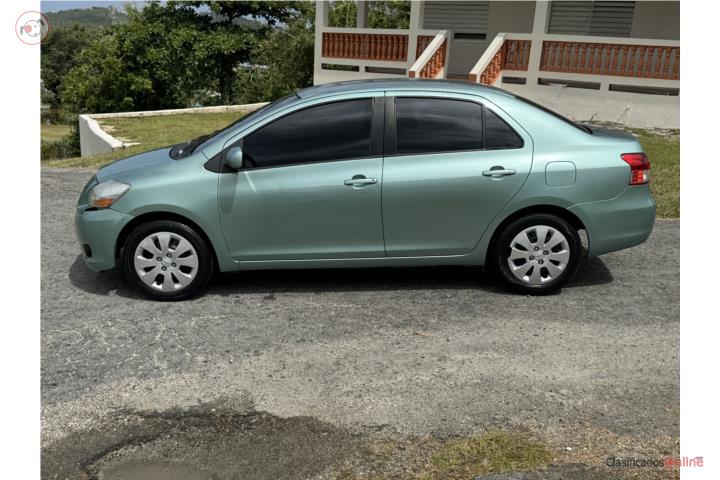 Se vende Toyota Yaris 2010