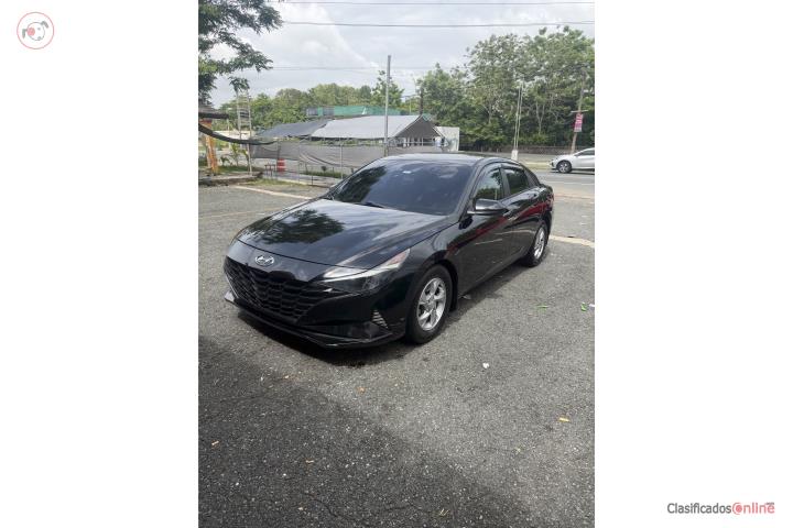 Elantra 2021 Full lable, al día.