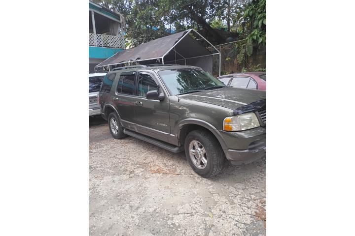 Auto Ford Explorer
