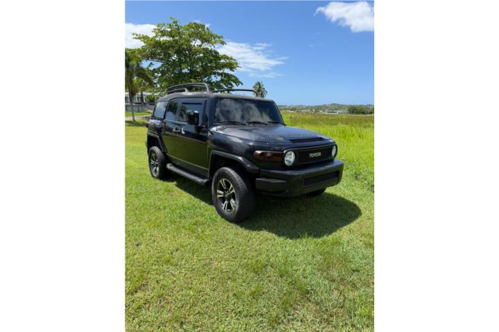 Toyota FJ Cruiser 2008 negro