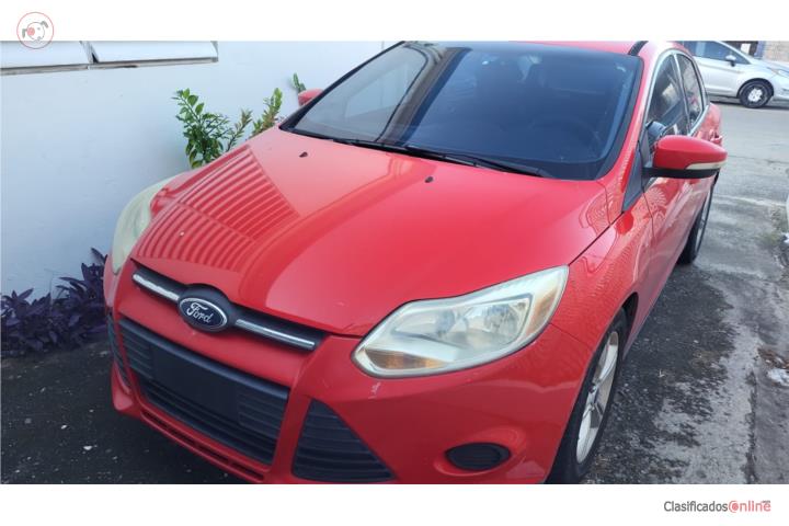 Ford Focus 2014 para piezas(transmicion mala)