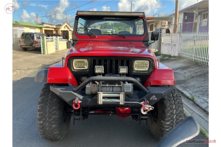 Jeep Wrangler 4x4 * Automático con Refuerzos