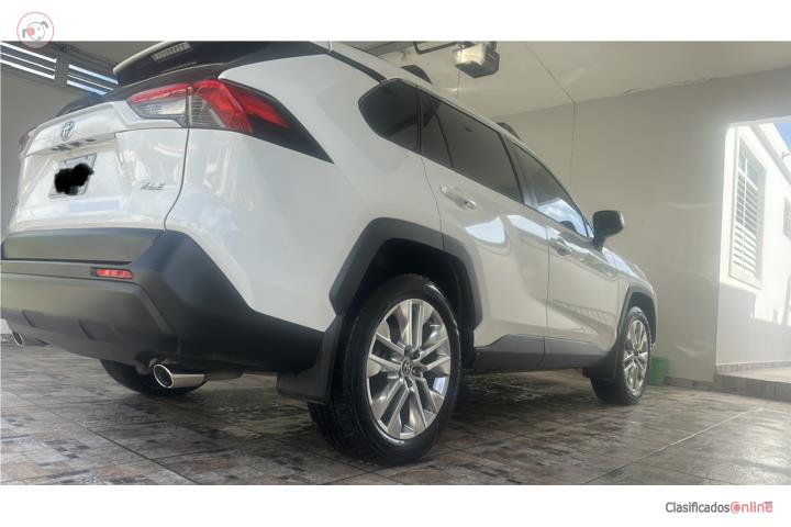 Toyota RAV4 XLE Premium 2021
