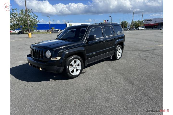 Jeep Patriot millaje 71k aire frío buen trasp