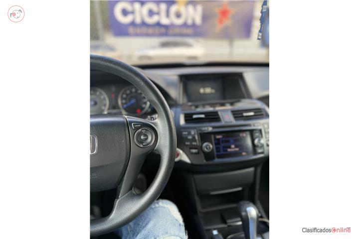 Honda crosstour 2015 $11,500