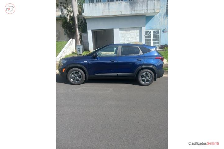 Kia Seltos LX 2023 Azul Poco Millaje!