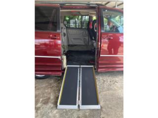 Venta de Guagua con Rampa 2004 $7,995 , Toyota Puerto Rico