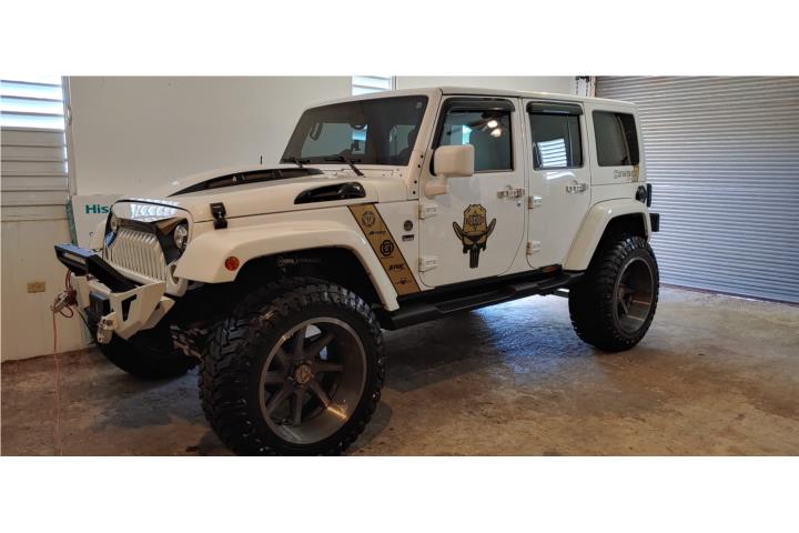 2013 Jeep wrangler de marquesina poco millage