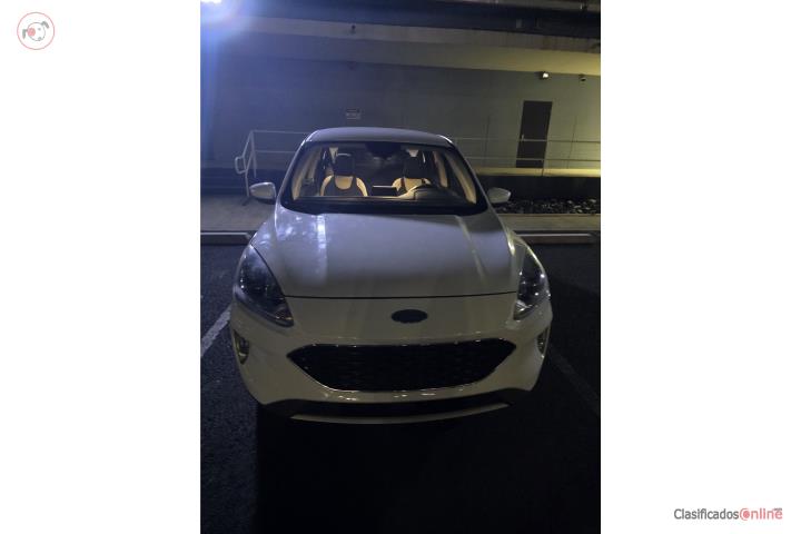 Ford escape hybrid plug-in 2020 con 18,000 mi