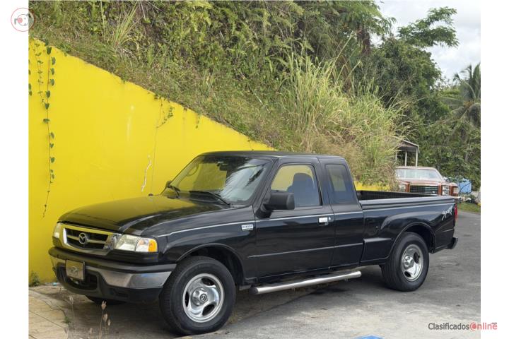 Mazda B3000 2006 cabina y media automática nw