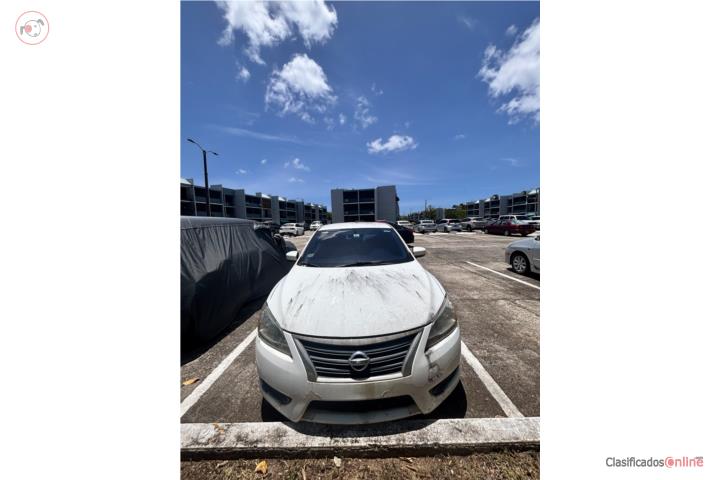 Nissan Sentra 2013- Transmisión dañada $1,500