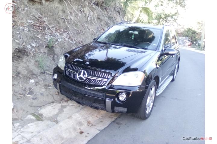 Mercedez Benz o la negoceo por guagua pickup