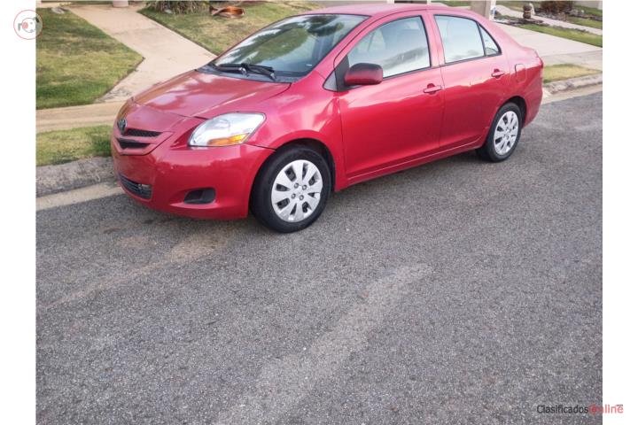 $4000 Toyota Yaris 07 aut marbete