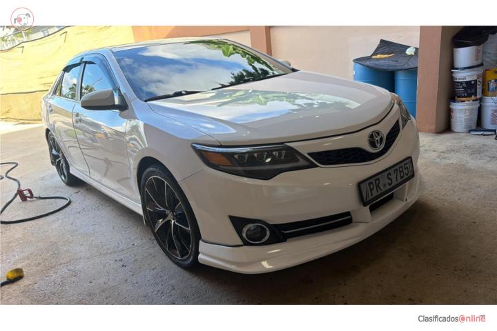 Toyota camry 2014 se