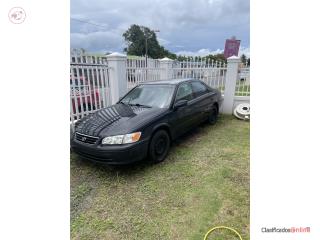 Se vende Toyota Camry 2001 $1200. Problema de, Toyota Puerto Rico