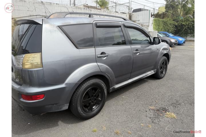 Mitsubishi Outlander 2010