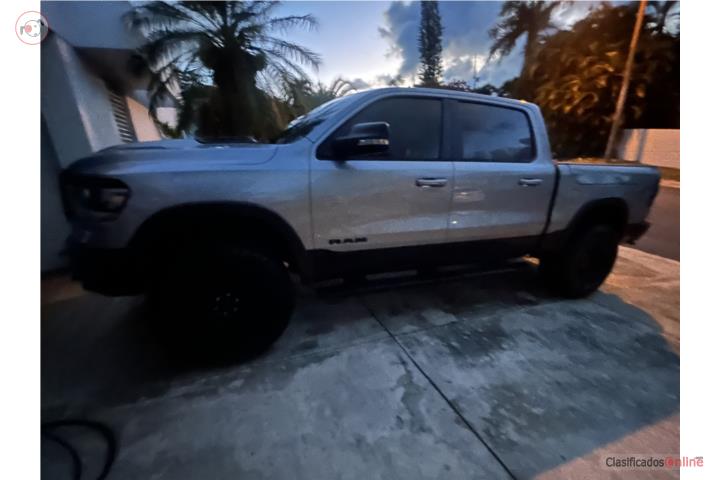 RAM Rebel 1500 4x4 $29,500 precio cash