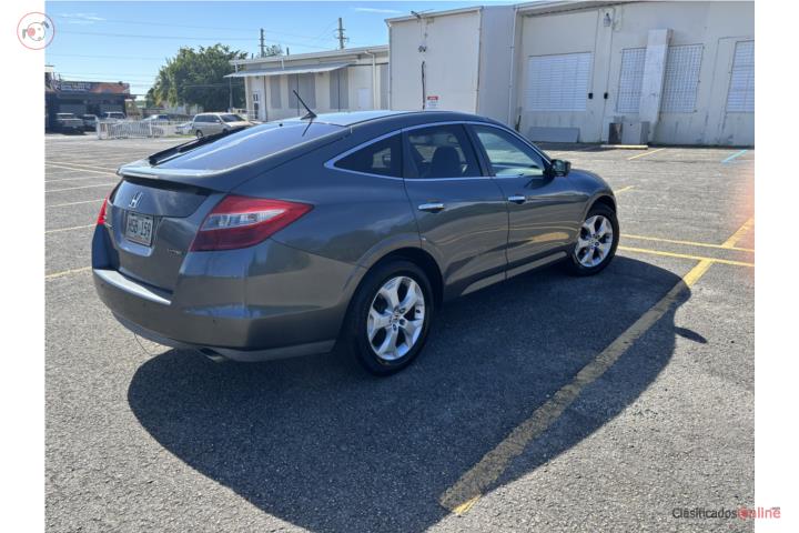 Honda Accord Crosstour. (Leer descripción)