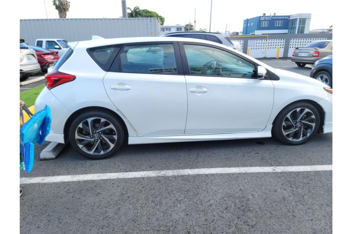 toyota corrolla im poco millaje