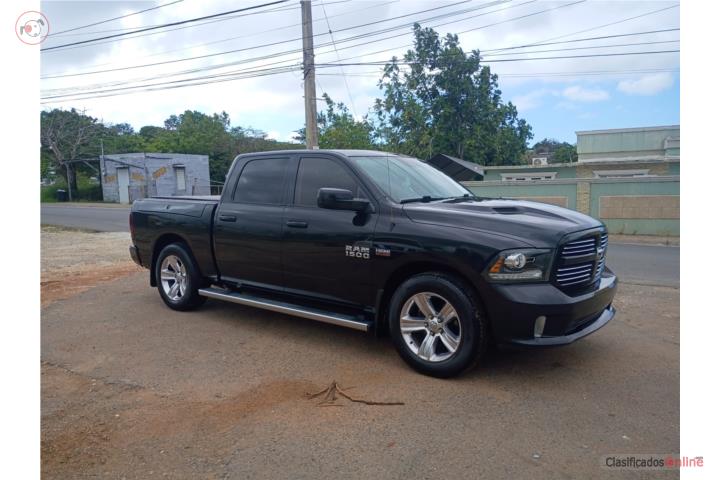 2017 RAM box sport 5.7 4x2