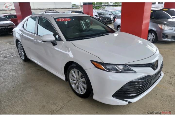 ??? TOYOTA CAMRY 2019  LIQUIDACIÓN TOTAL