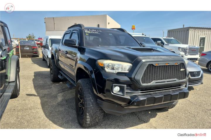 2017 Toyota Tacoma TRD SPORT