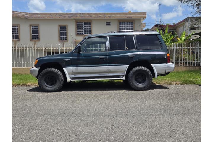 Mitsubishi Montero 1999