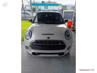 MINI  Puerto Rico Mini Cooper S 2020 solo 4 mil millas. 