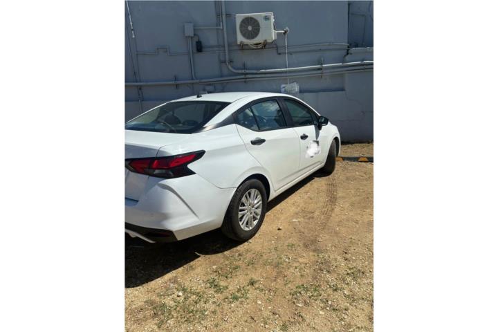 Nissan Versa 2021