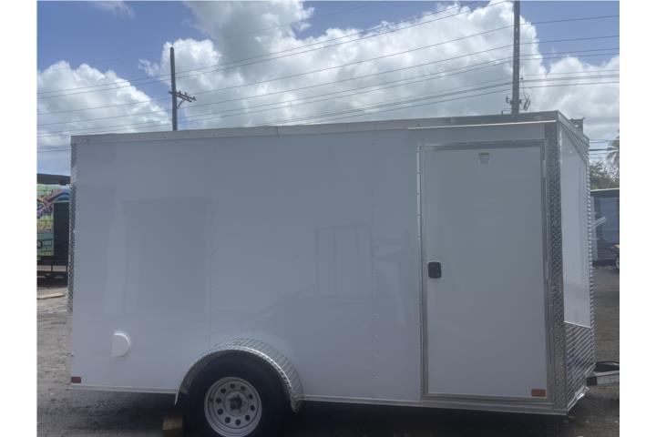 Enclosed Trailer 6 X 12 multiuso